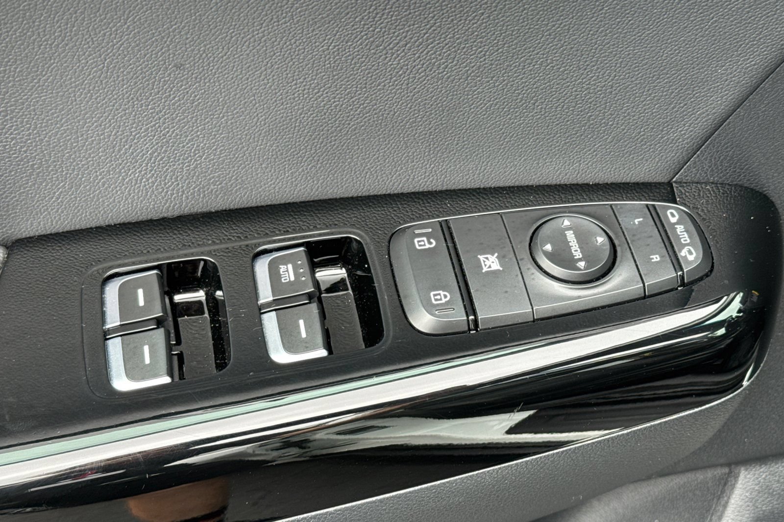 Used 2019 Kia Sportage EX w/ EX Premium Package FWD image 13