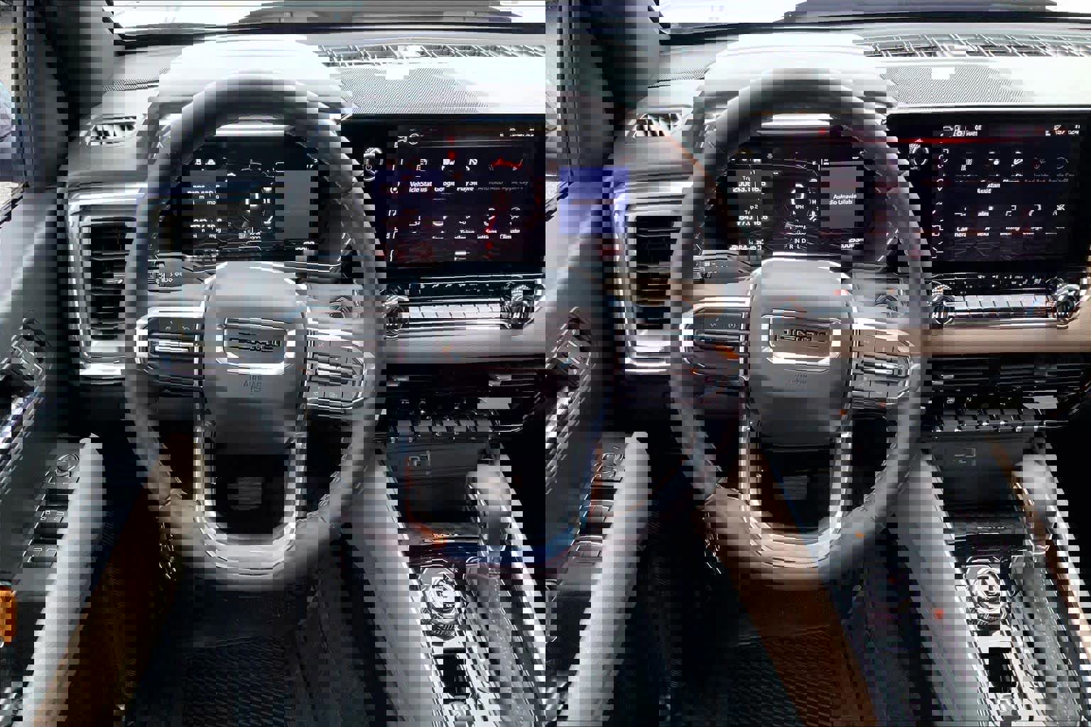 Used 2023 GMC Canyon Denali image 8