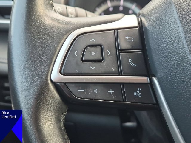 Used 2024 Toyota Highlander LE FWD image 20