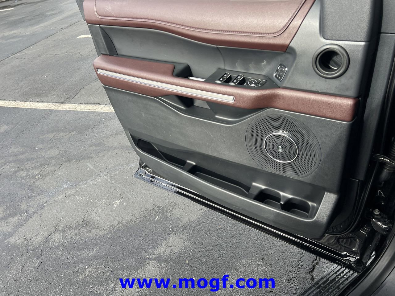 Certified 2024 Ford Expedition Limited image 22