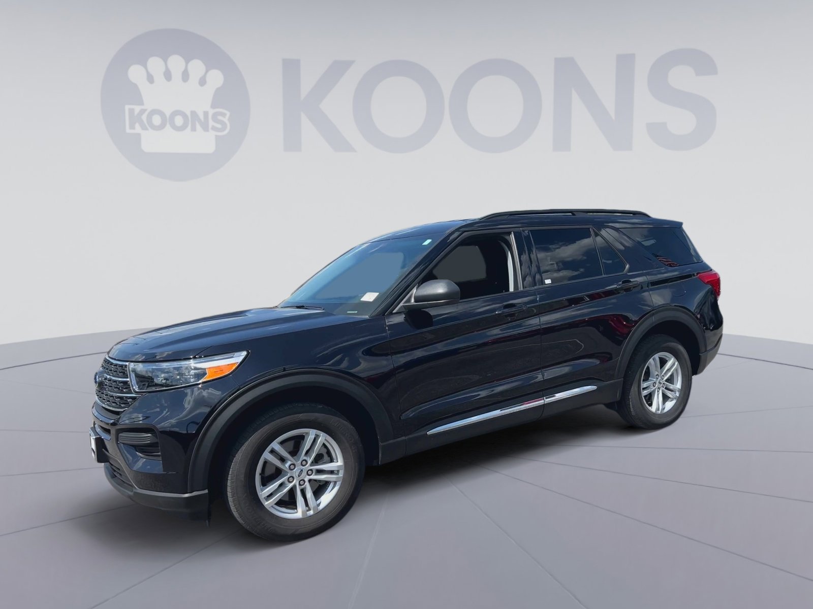 Certified 2023 Ford Explorer XLT AWD/4WD image 5