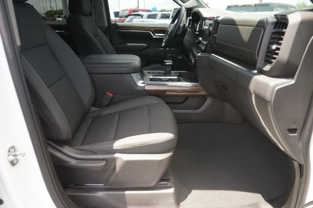 Used 2023 Chevrolet Silverado 1500 LT Trail Boss w/ Convenience Package II AWD/4WD image 18