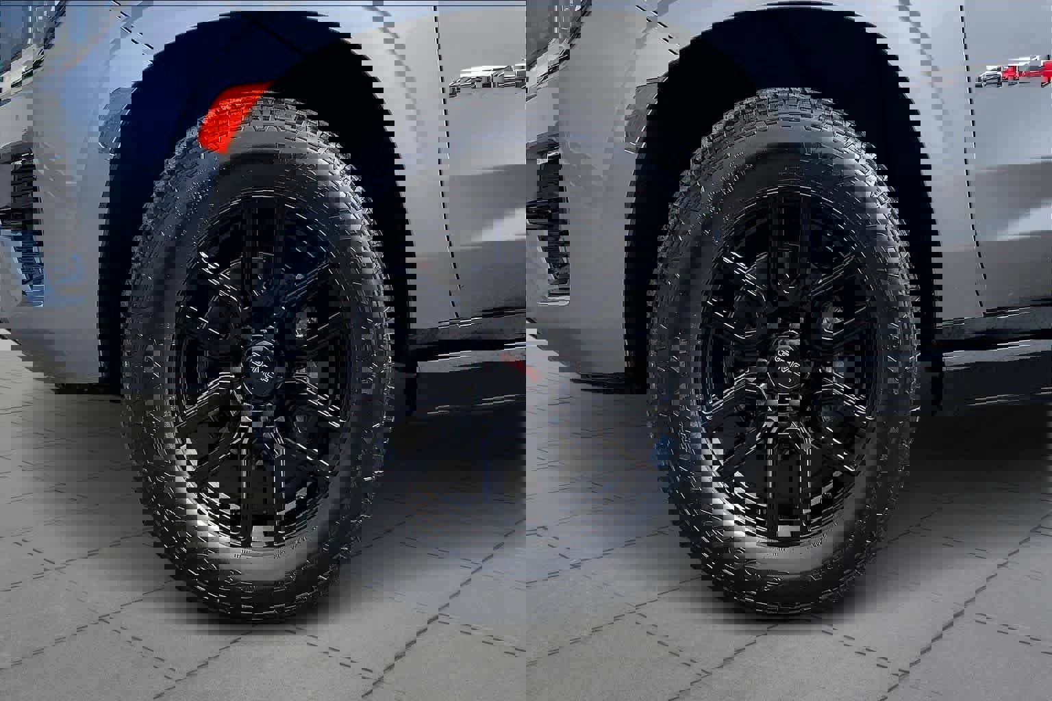 Used 2021 GMC Yukon AT4 w/ AT4 Premium Package image 10