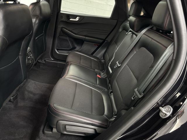 Certified 2023 Ford Escape ST-Line Select w/ Tech Pack #2 image 14