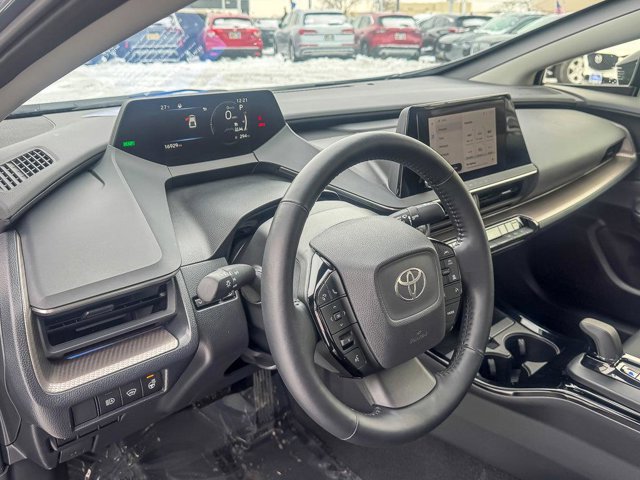 Used 2025 Toyota Prius XLE image 11