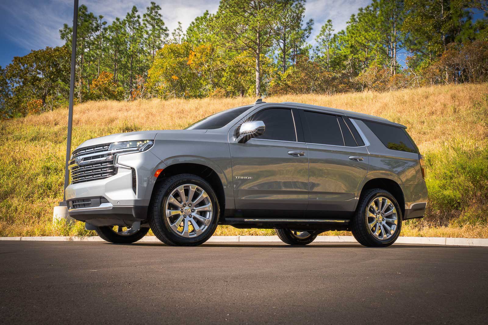 Used 2024 Chevrolet Tahoe Premier w/ Premium Package RWD image 8