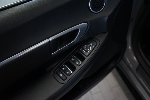 Used 2023 Hyundai Sonata SEL w/ Winter Weather Package image 19