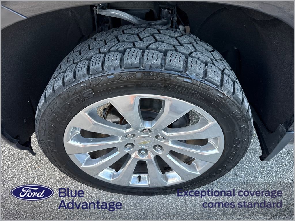 Used 2021 Chevrolet Silverado 1500 High Country w/ Technology Package image 12