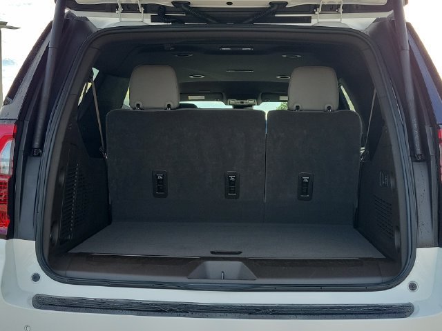 Used 2025 GMC Yukon XL Elevation RWD image 10