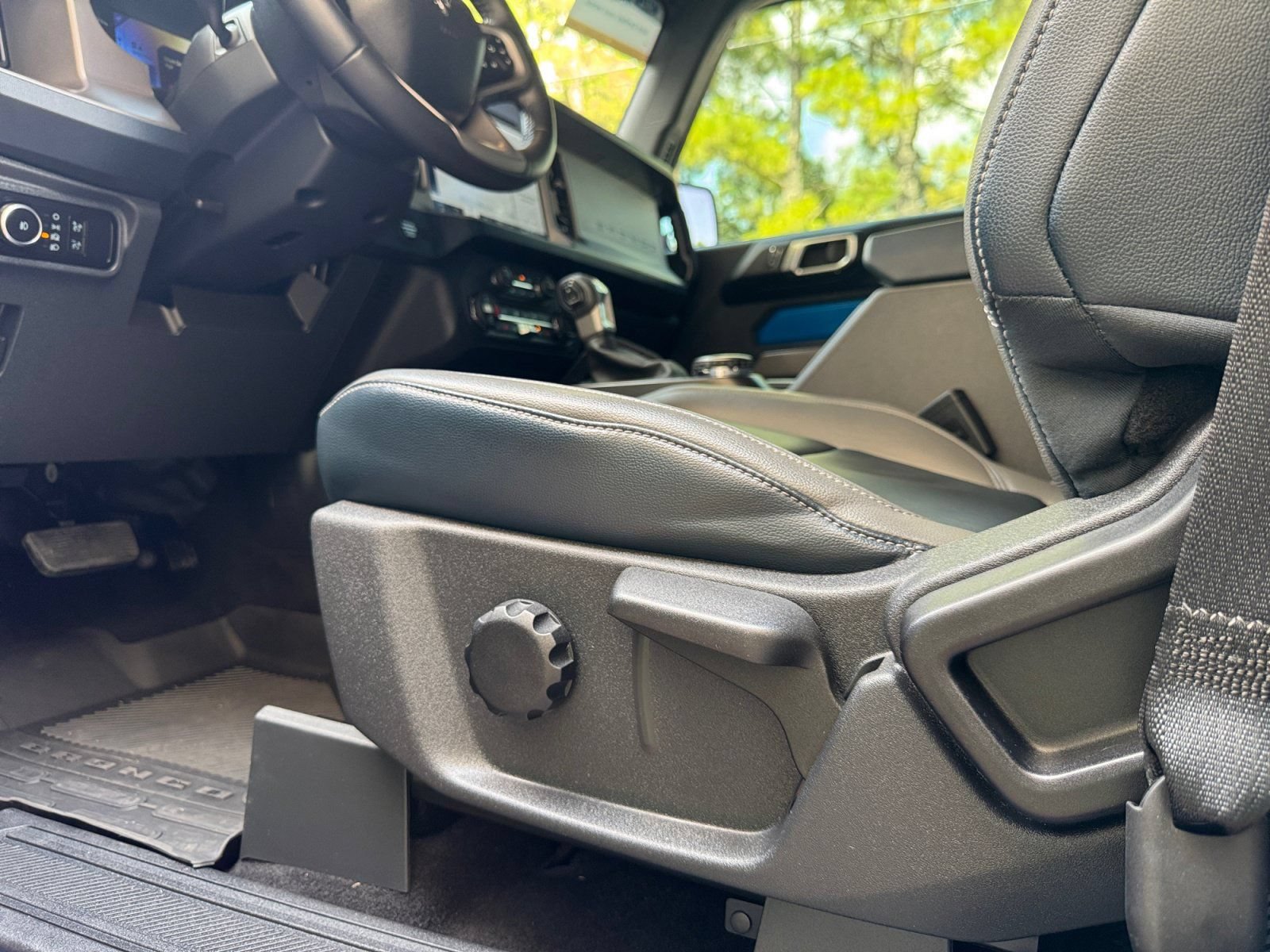 Certified 2023 Ford Bronco Outer Banks AWD/4WD image 19
