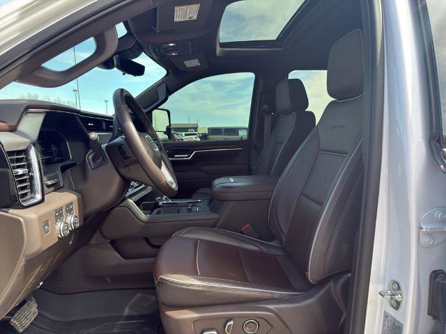 Used 2024 GMC Sierra 3500 Denali w/ Denali Reserve Package AWD/4WD image 7