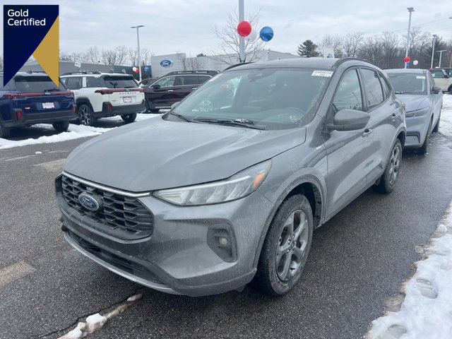 Certified 2025 Ford Escape ST-Line Elite w/ Class II Trailer Tow Package image 1