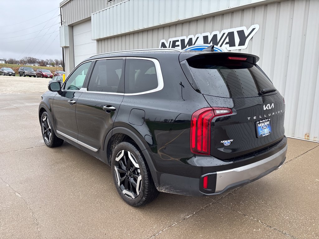 Used 2025 Kia Telluride S AWD/4WD image 8