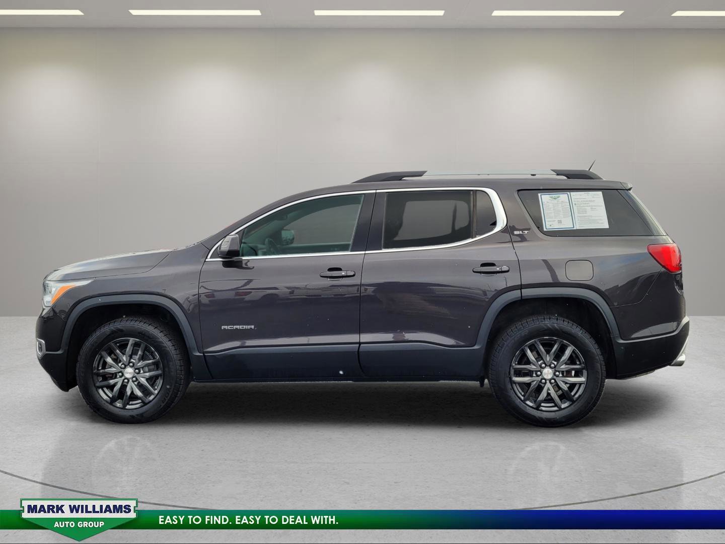 Used 2018 GMC Acadia SLT image 2