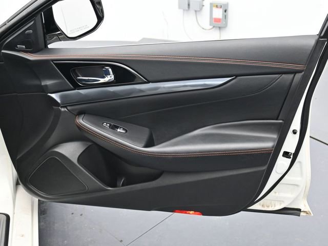 Used 2023 Nissan Maxima SR w/ Sport Mat Group image 30