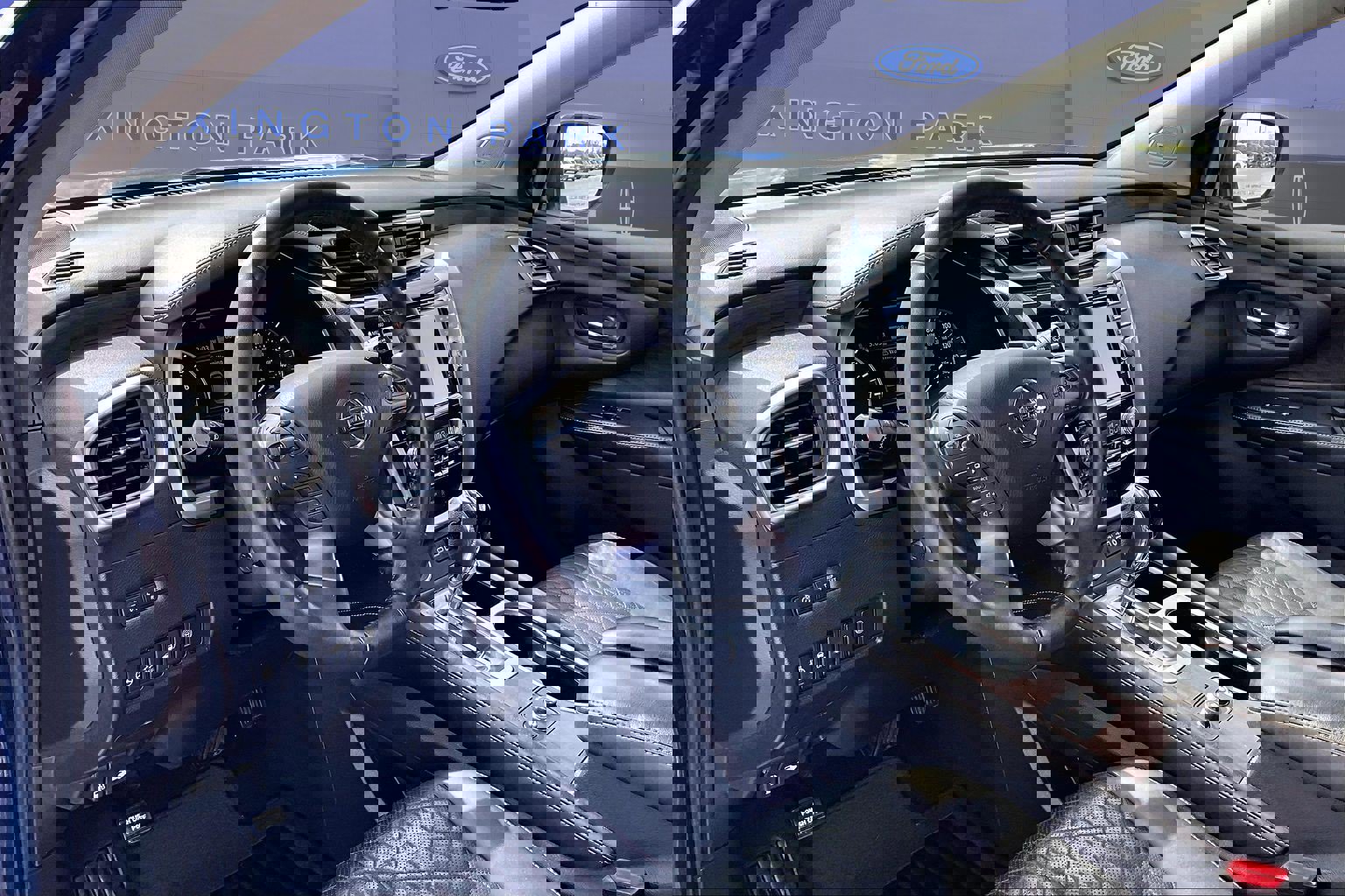 Used 2021 Nissan Murano Platinum w/ Cargo Package image 17