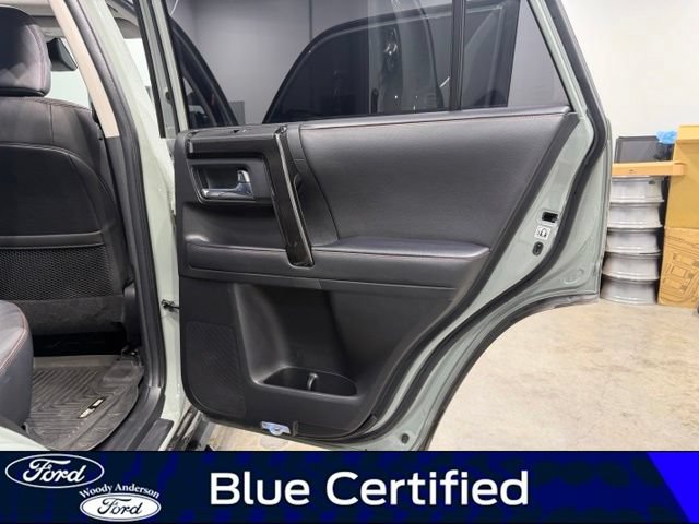 Used 2023 Toyota 4Runner TRD Off-Road Premium w/ Moonroof Package AWD/4WD image 26