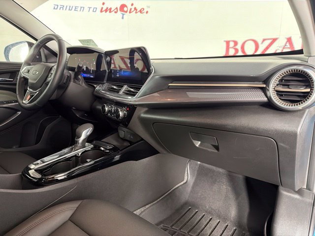 Used 2025 Chevrolet Trax ACTIV w/ Sunroof Package FWD image 27