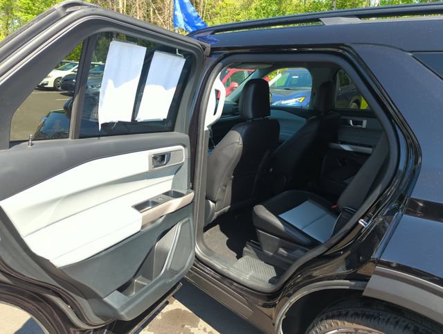 Certified 2024 Ford Explorer XLT w/ Equipment Group 202A AWD/4WD image 12