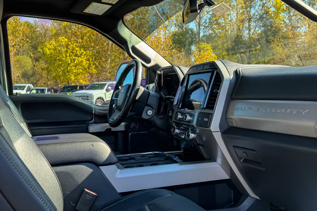 Certified 2022 Ford F350 Lariat w/ Chrome Package AWD/4WD image 17