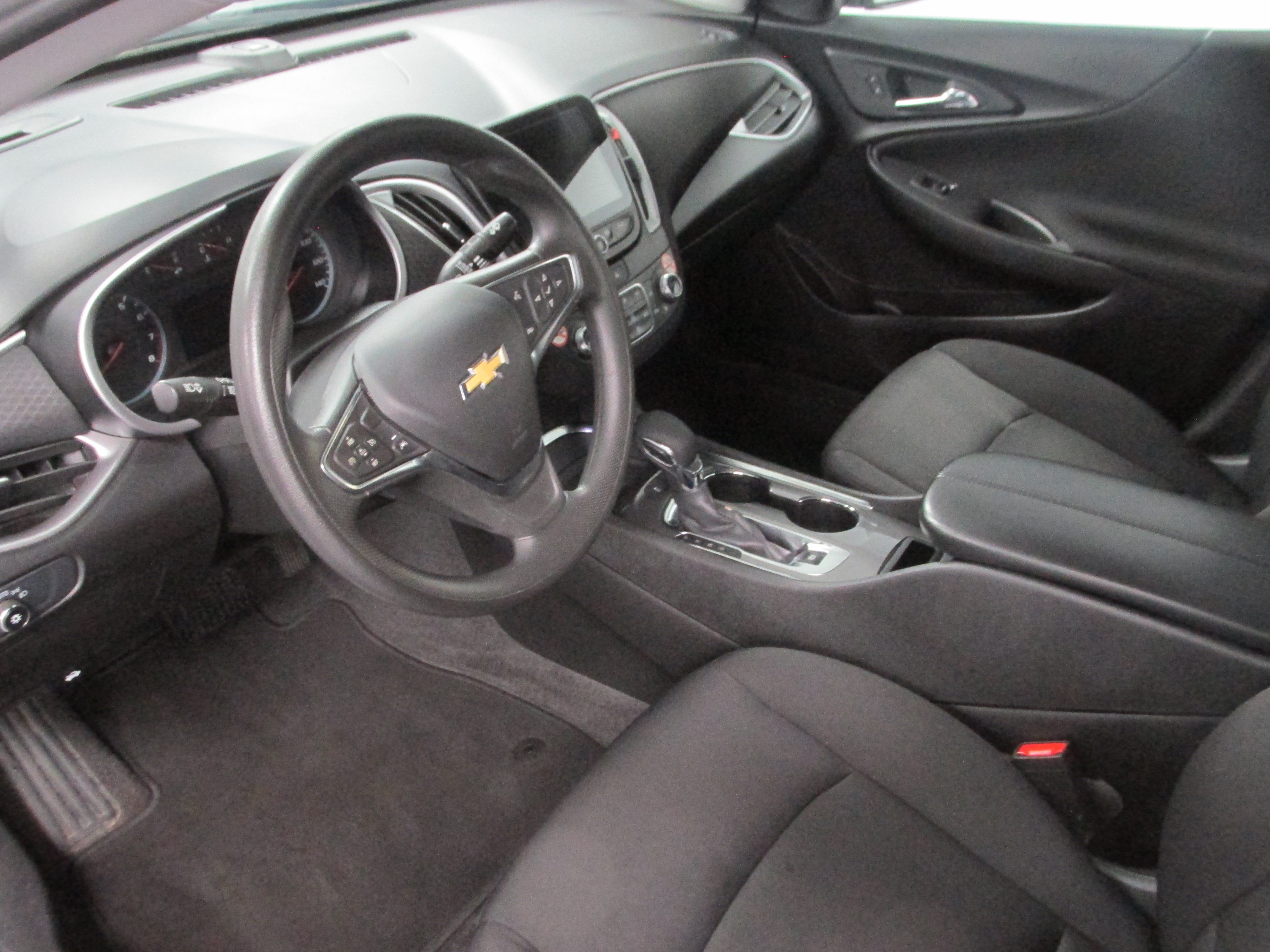Used 2024 Chevrolet Malibu LT FWD image 23