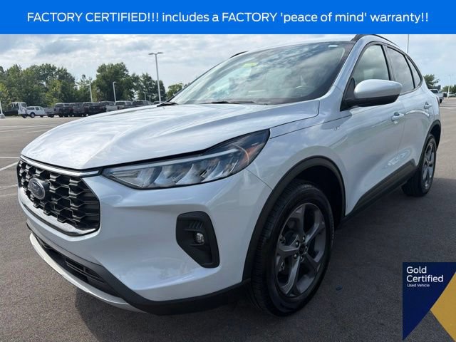 Certified 2025 Ford Escape ST-Line Select AWD/4WD image 2