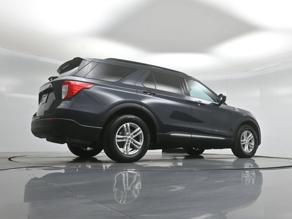 Certified 2023 Ford Explorer XLT RWD image 50