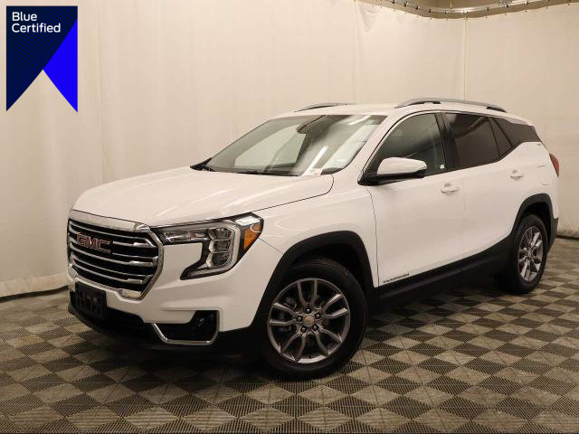 Used 2024 GMC Terrain SLT image 1