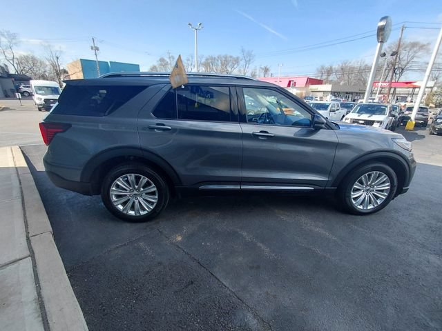 Certified 2025 Ford Explorer Platinum w/ LUX Leather Package AWD/4WD image 9