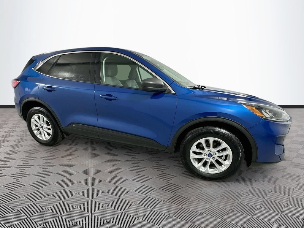 Certified 2022 Ford Escape SE AWD/4WD image 10
