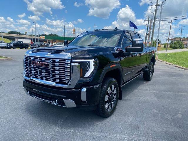 Used 2024 GMC Sierra 2500 Denali w/ Denali Reserve Package AWD/4WD image 3