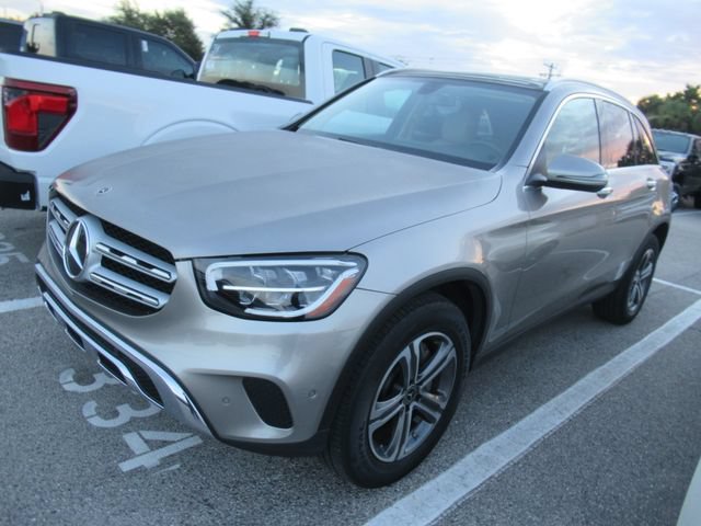 Used 2021 Mercedes-Benz GLC 300 image 3
