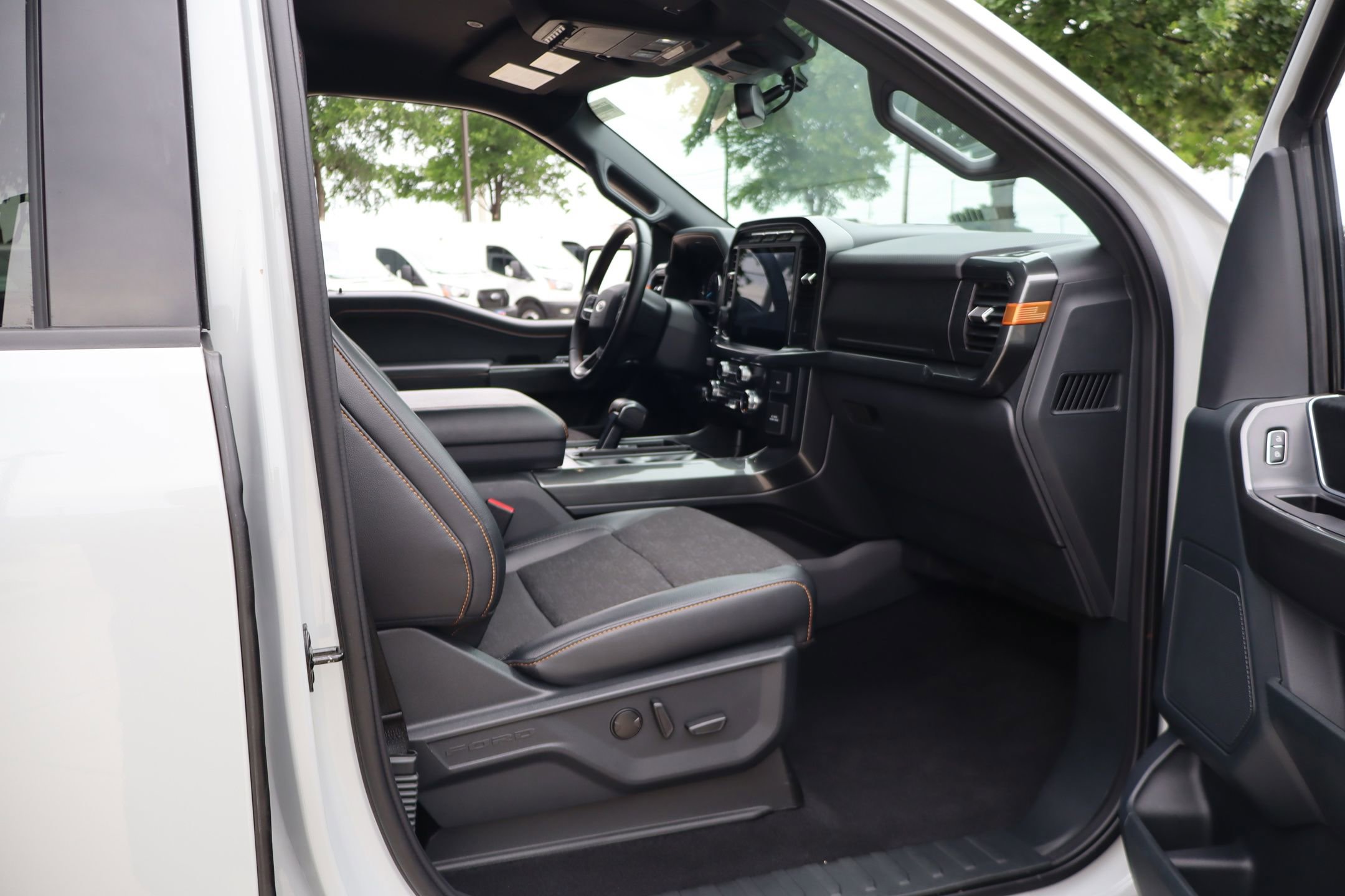 Certified 2023 Ford F150 Tremor w/ Trailer Tow Package AWD/4WD image 31