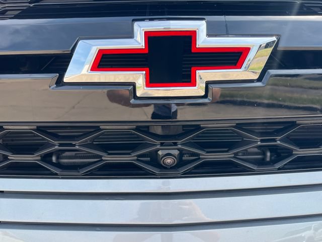 Used 2026 Chevrolet Colorado ZR2 w/ Technology Package AWD/4WD image 16