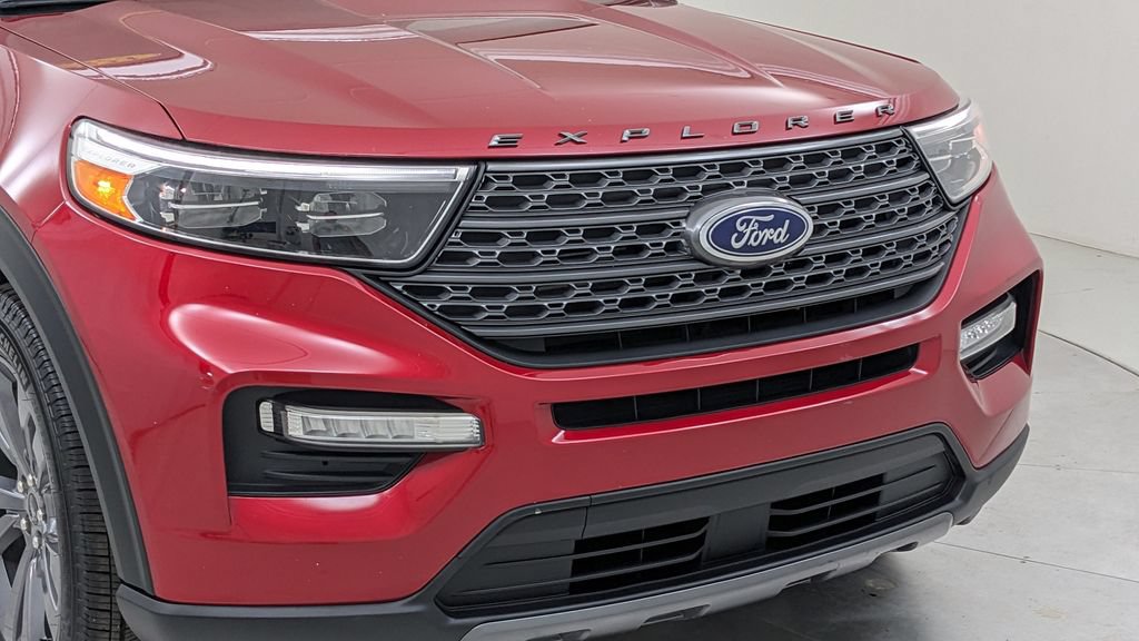 Certified 2023 Ford Explorer XLT w/ Equipment Group 202A AWD/4WD image 43
