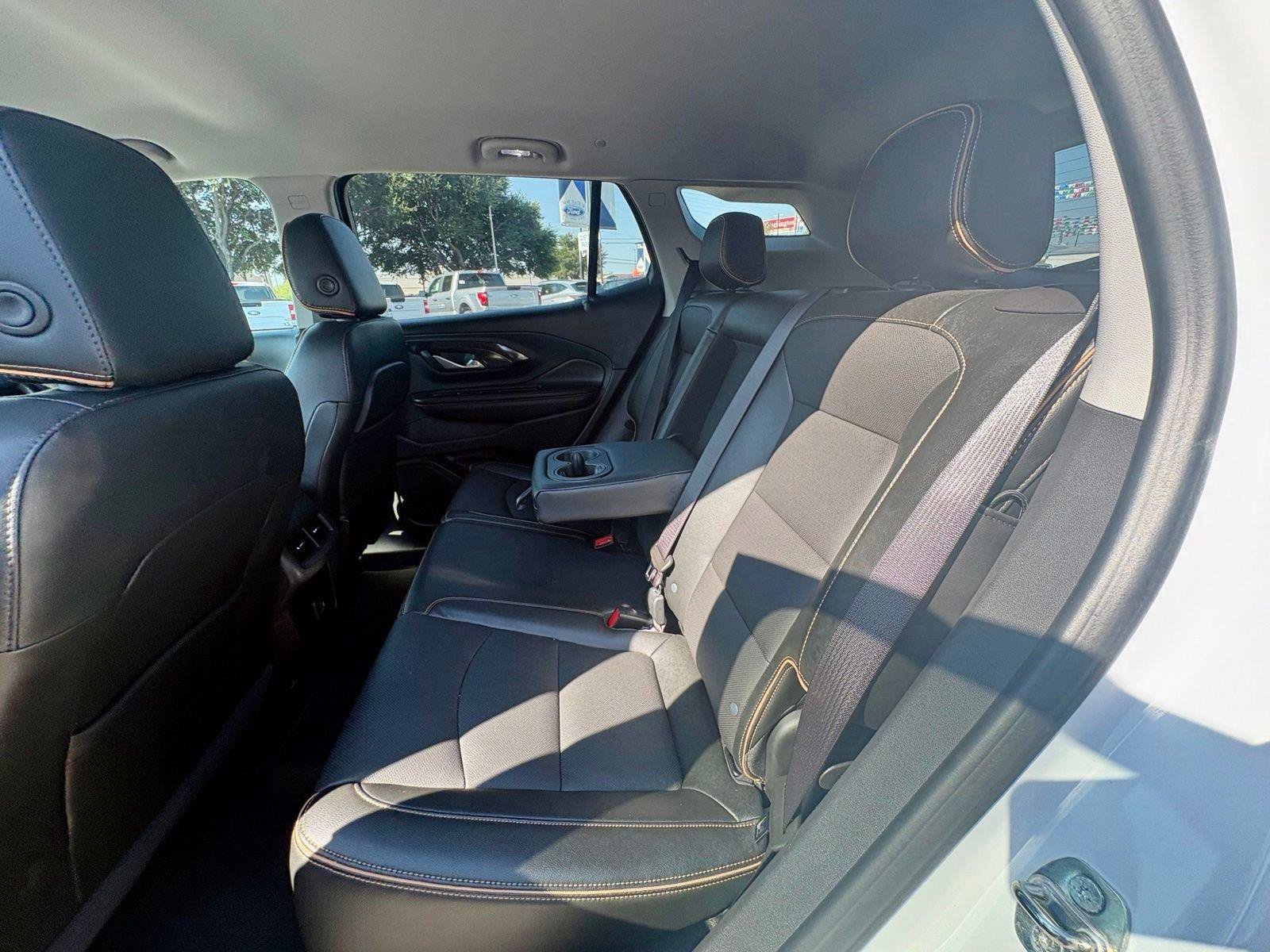 Used 2023 GMC Terrain AT4 AWD/4WD image 10