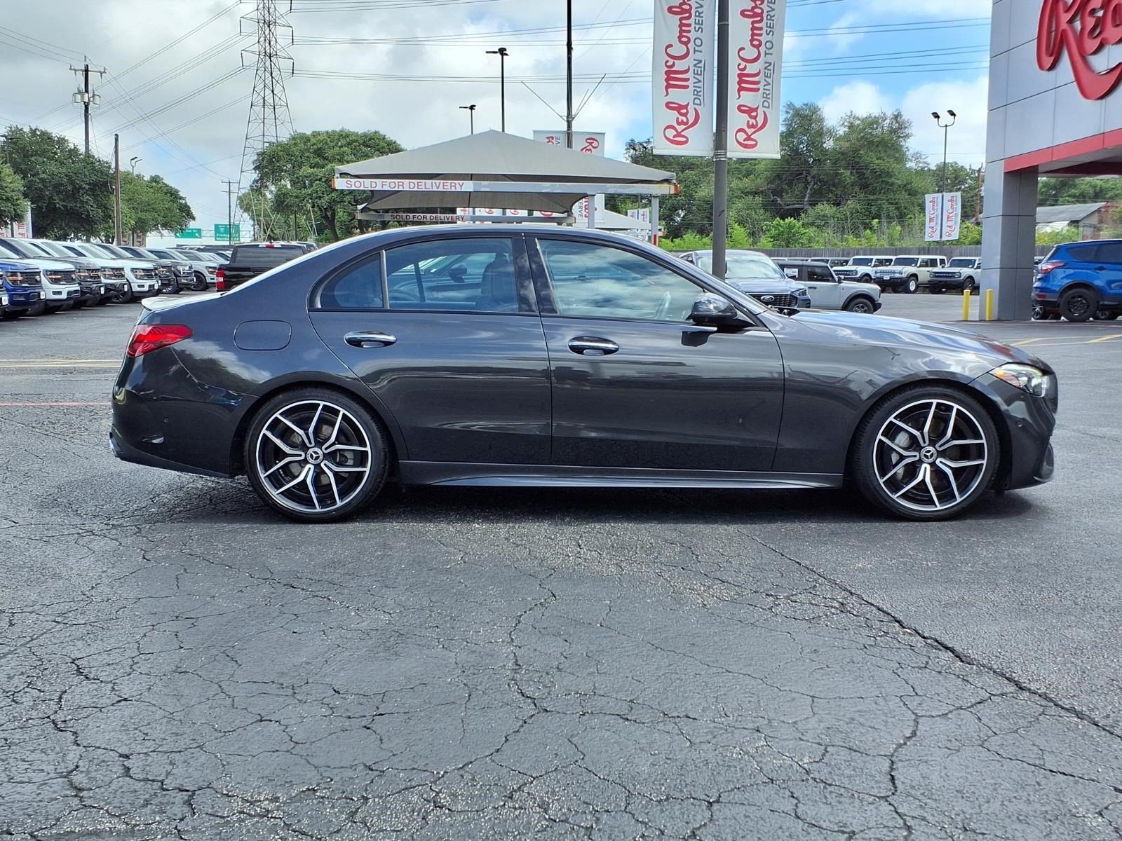 Used 2022 Mercedes-Benz C 300 Sedan w/ AMG Line w/ Night Package image 4