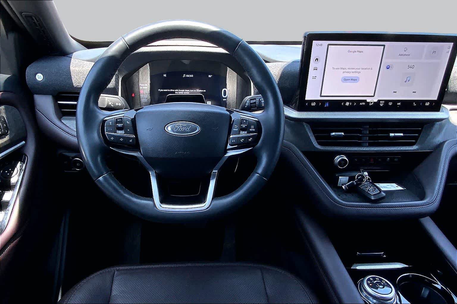 Certified 2025 Ford Explorer Platinum w/ Ultimate Package AWD/4WD image 7