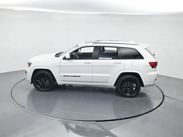 Used 2020 Jeep Grand Cherokee Altitude image 44