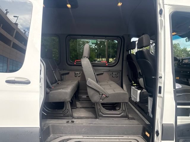 Used 2025 Mercedes-Benz Sprinter 2500 image 18