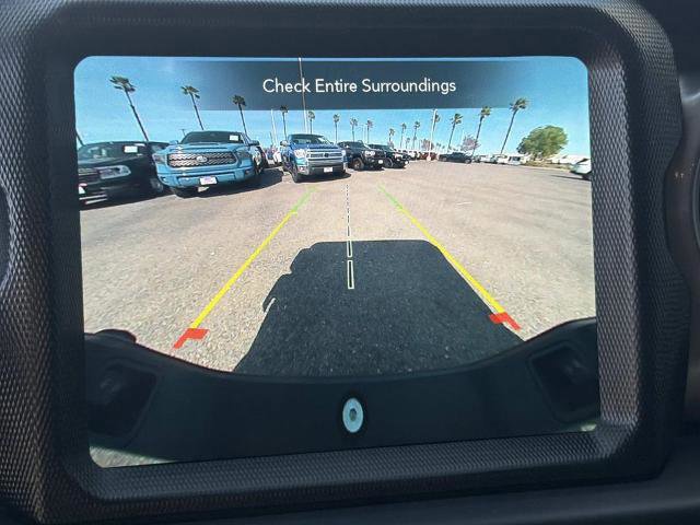 Used 2023 Jeep Gladiator Willys image 14