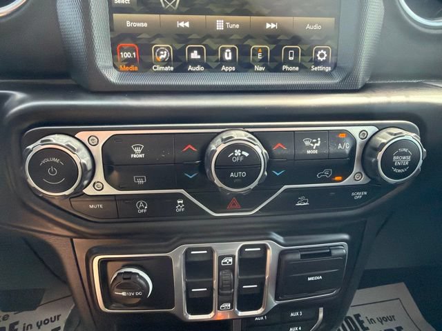 Used 2022 Jeep Gladiator Overland w/ Popular Equipment Package AWD/4WD image 14