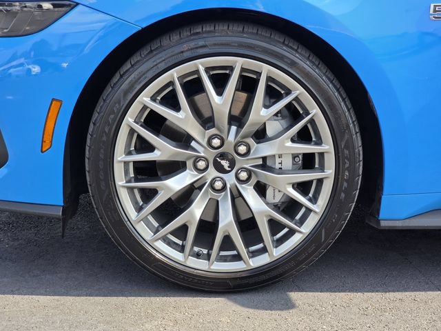 Certified 2025 Ford Mustang GT Premium RWD image 32