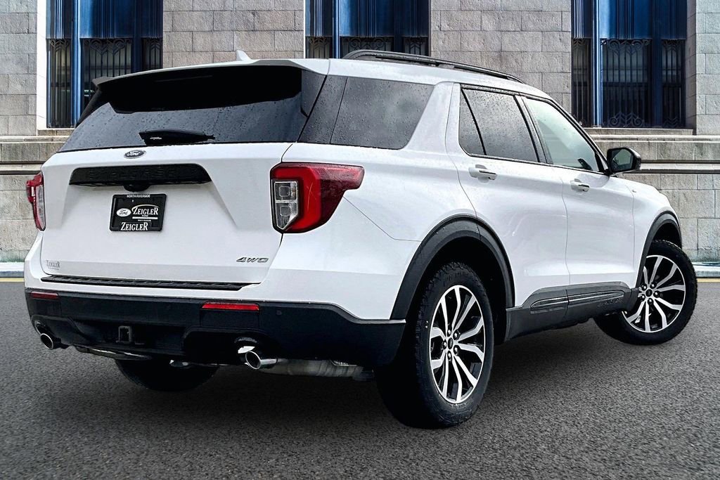 Certified 2022 Ford Explorer ST-Line w/ Class IV Trailer Tow Package image 11