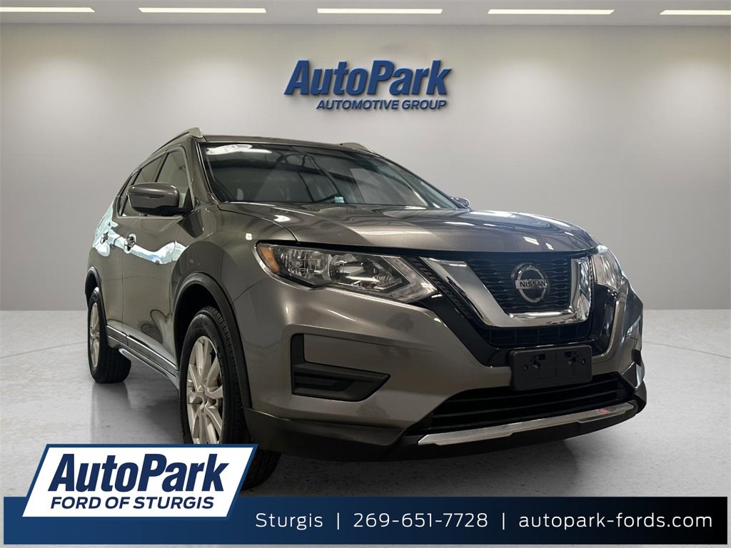 Used 2019 Nissan Rogue SV image 1