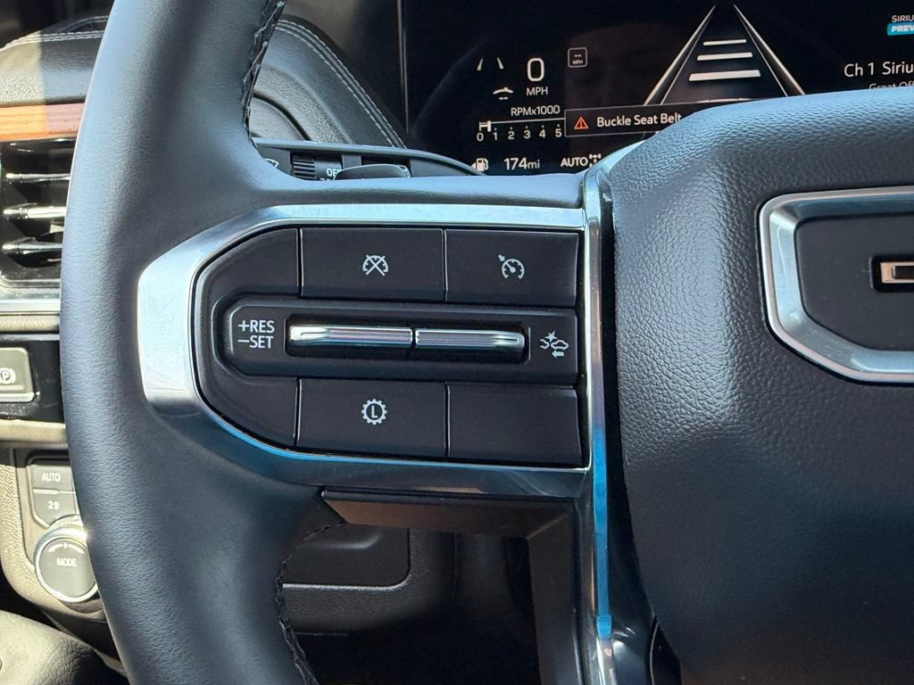 Used 2025 GMC Yukon Denali AWD/4WD image 25