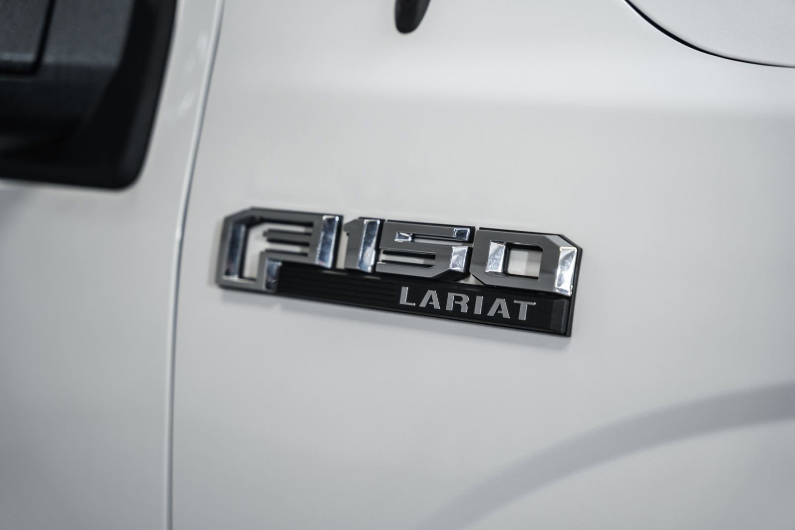 Certified 2019 Ford F150 Lariat w/ Equipment Group 502A Luxury image 15