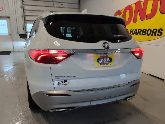 Used 2023 Buick Enclave Essence AWD/4WD image 5