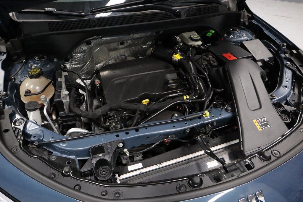 Used 2025 Buick Envista Sport Touring image 11