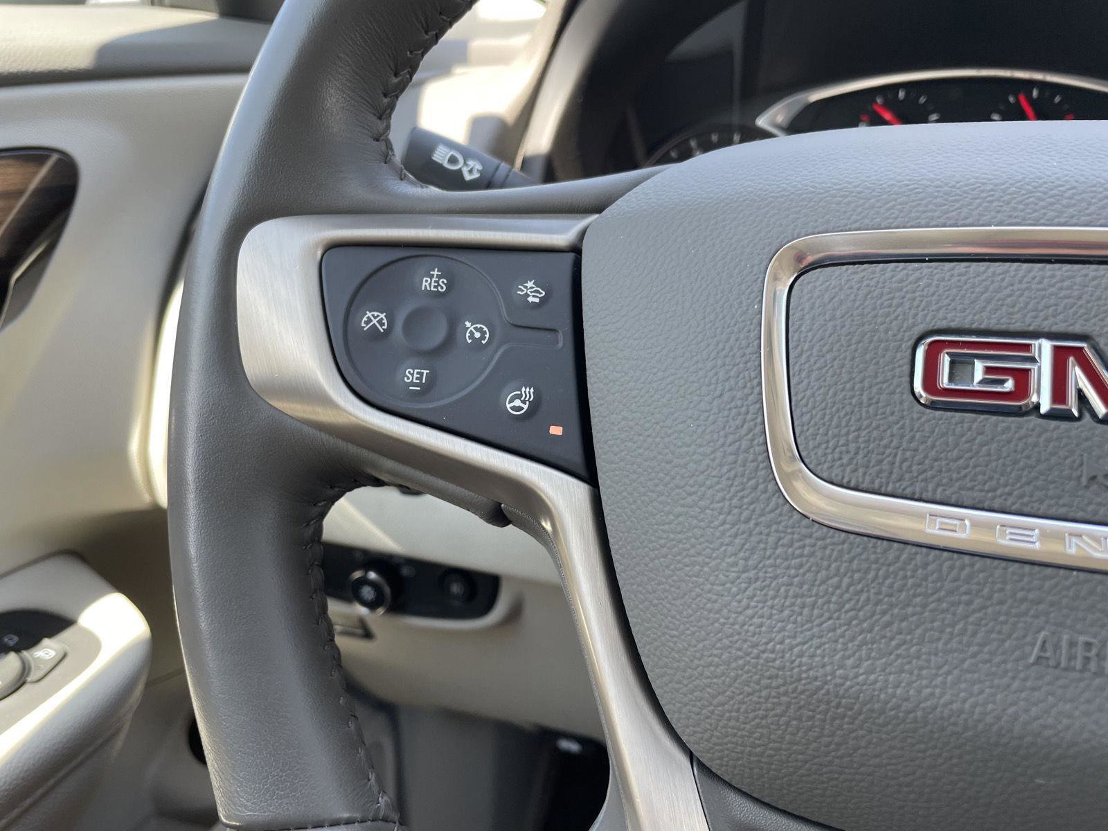 Used 2019 GMC Terrain Denali w/ Advanced Safety Package AWD/4WD image 33